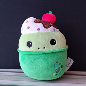 4/$50⭐️Pickle Moriah Elizabeth Plush Mystery Dessert Mini Series 2